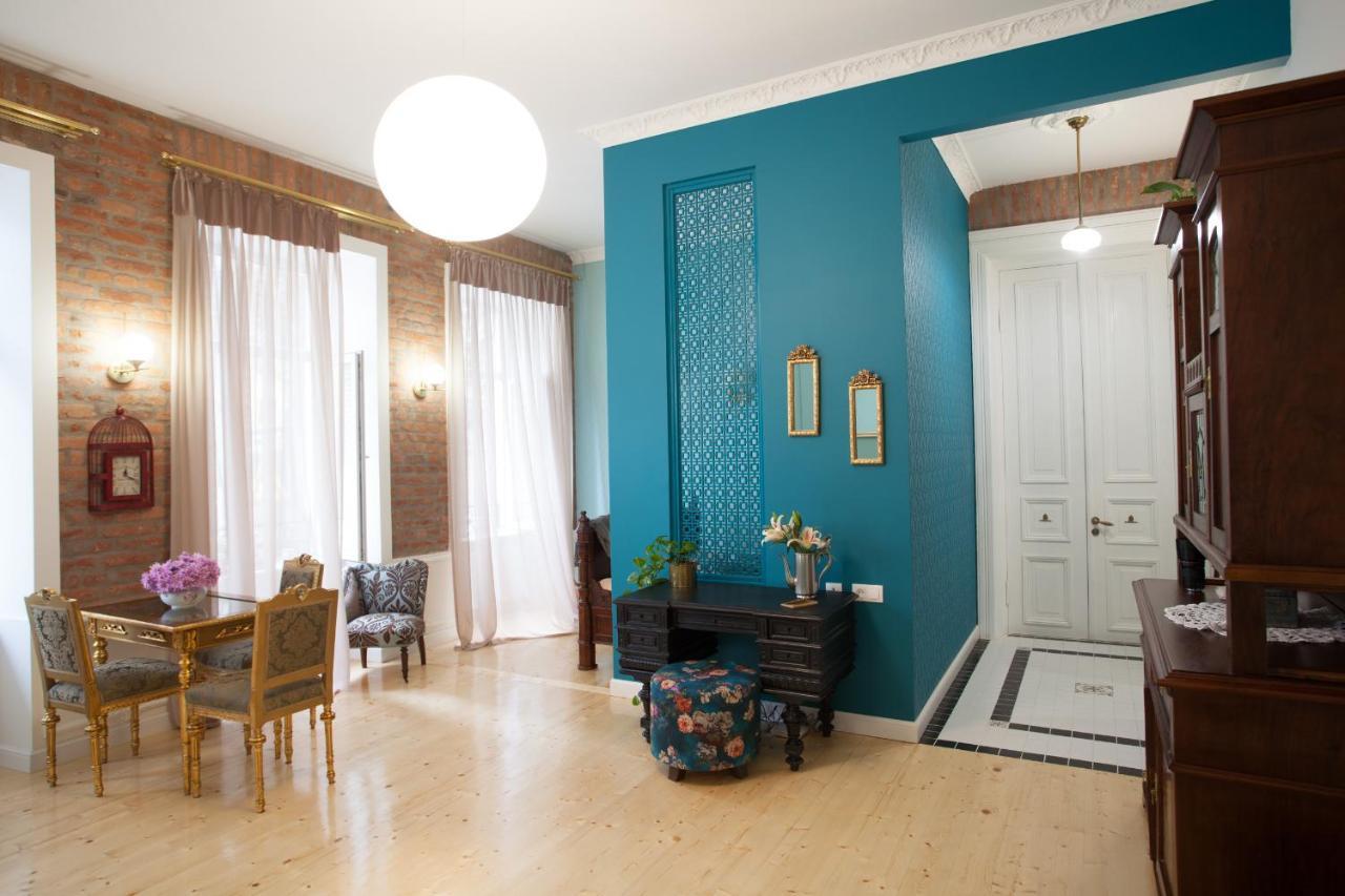 House By The Opera Apartamento Tiflis Exterior foto